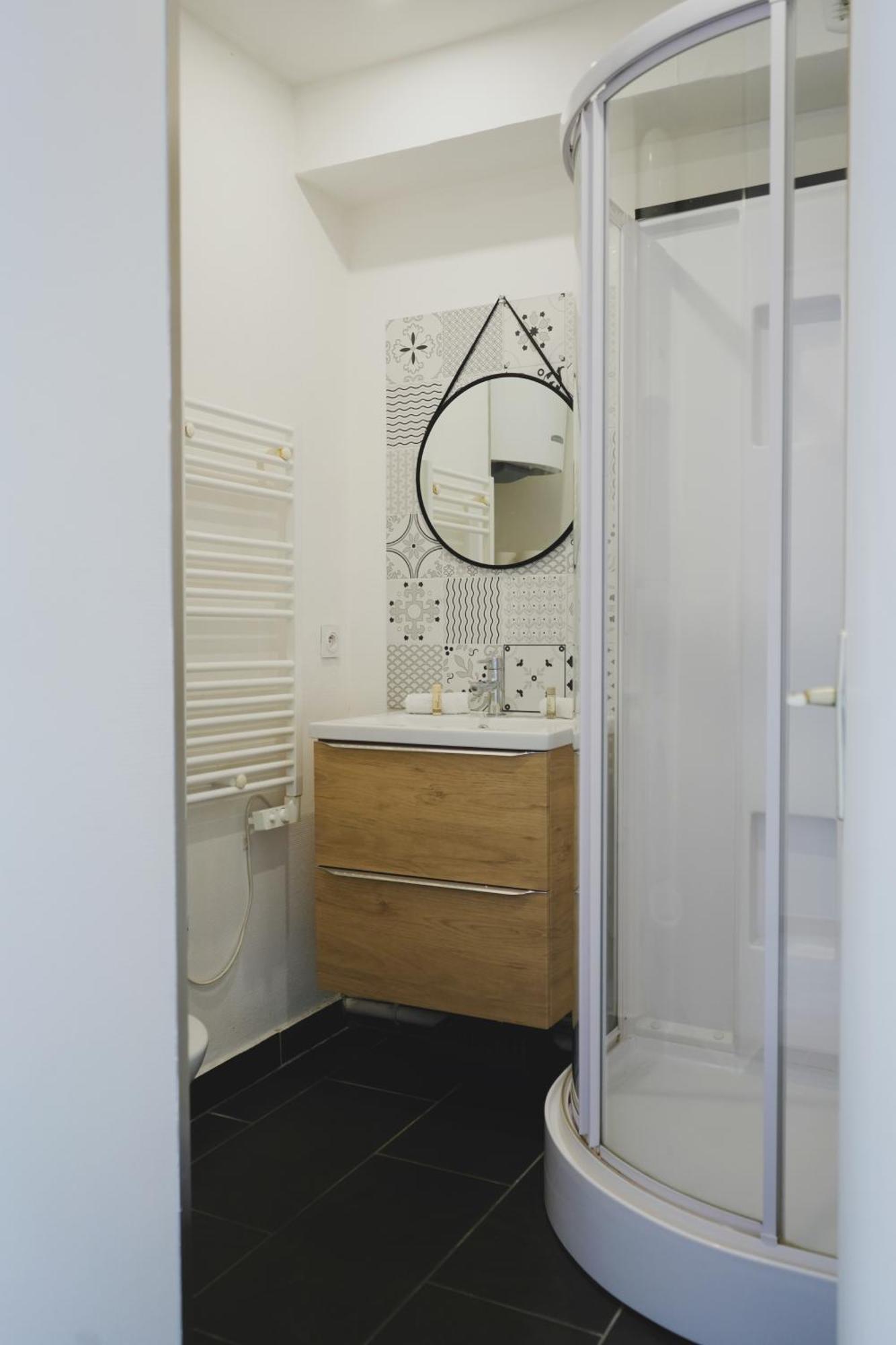 Cosy Gare Apartment Кан Екстериор снимка